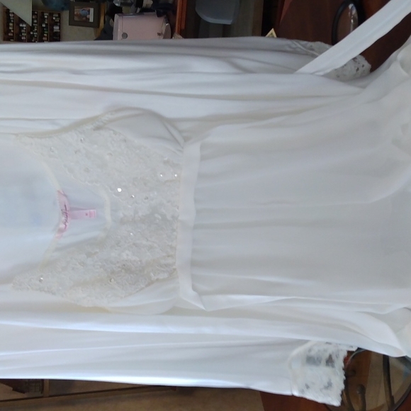 Pretty Sleepwear Nightgown and Robe. 100% Polyester. M Never Worn - Picture 3 of 5